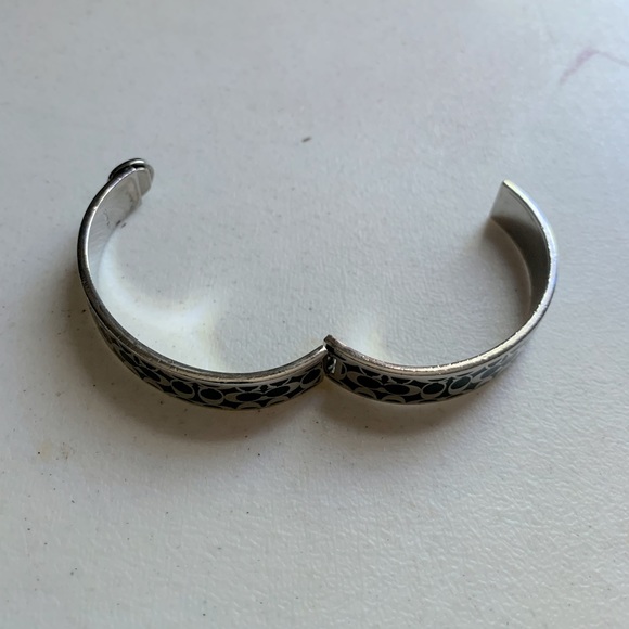 Coach Quilted Silver Black Hinged Metal Bracelet Bangle Enamel Jewelry Designer - Picture 4 of 5